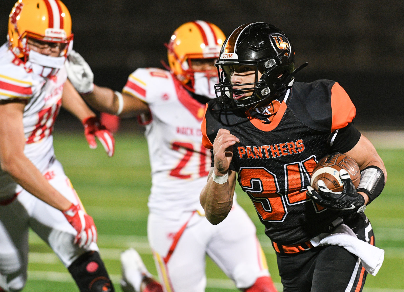 032621-qc-spt-rocky-ut-football-004